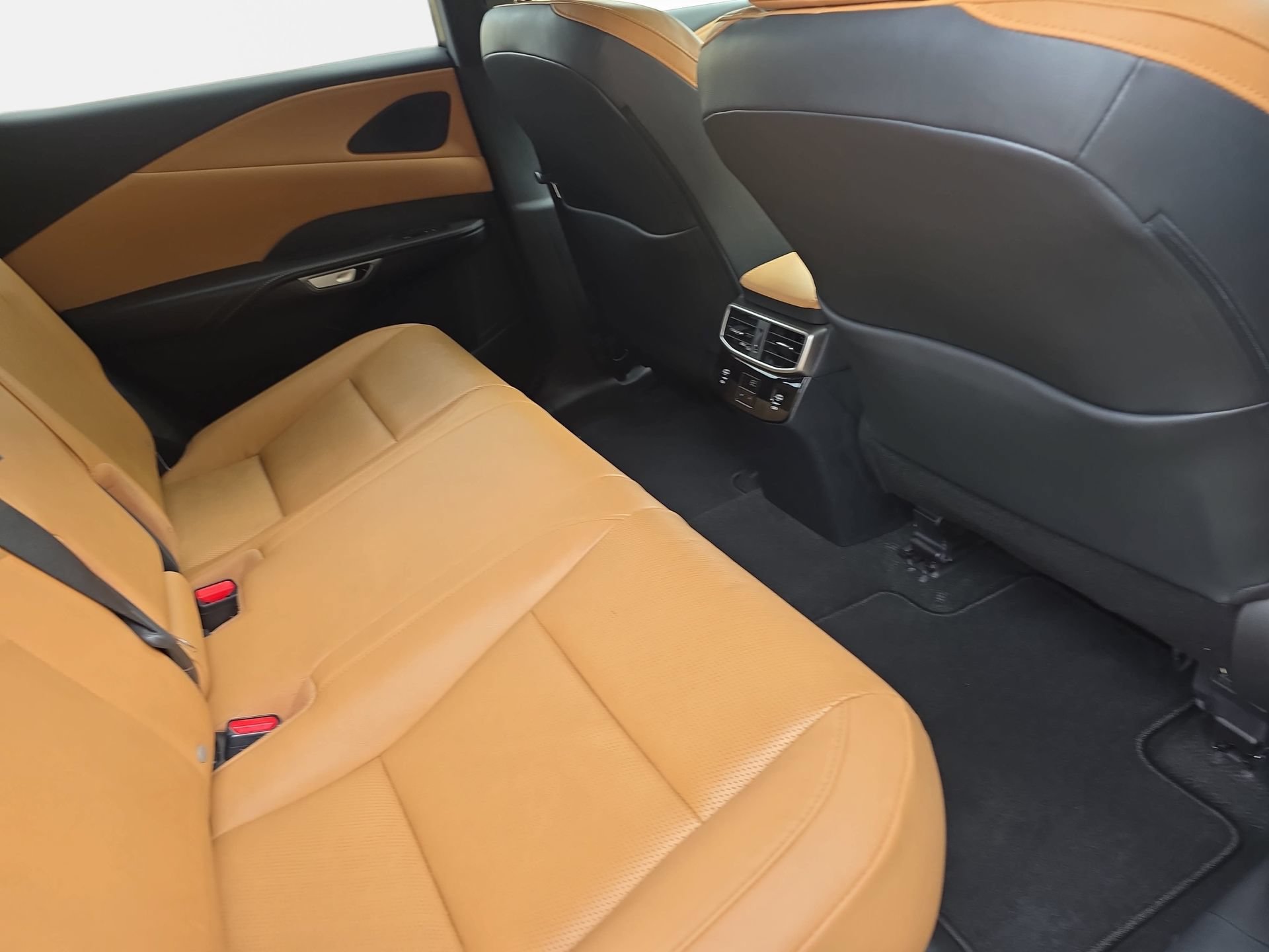 Used 2024 Lexus RX 350 Premium Plus w/ Convenience Package FWD image 11