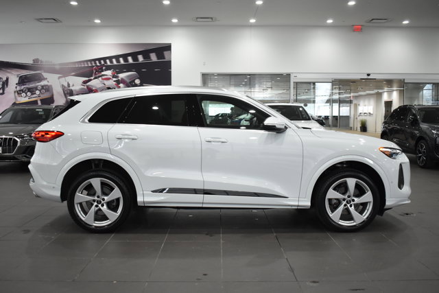 Used 2025 Audi Q5 Premium Plus w/ Premium Plus image 12