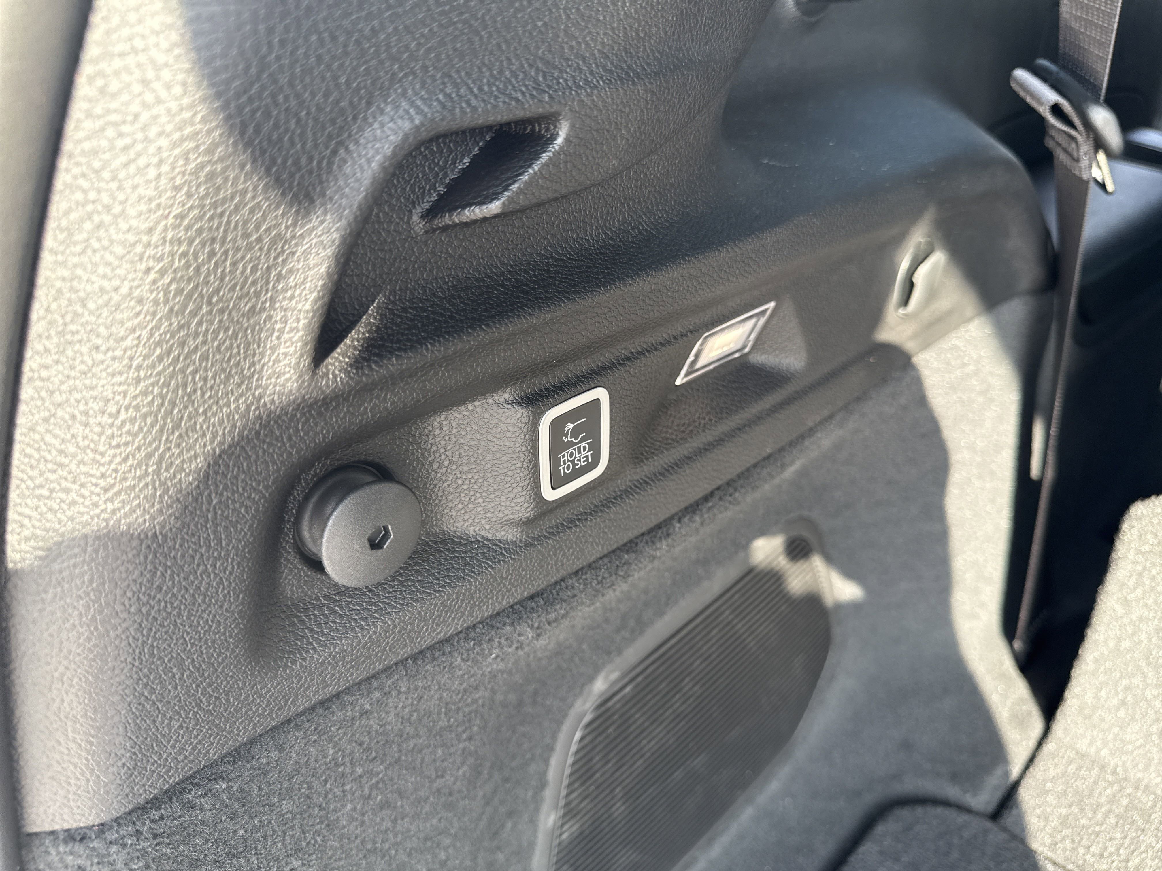 New 2025 Jeep Grand Cherokee L Overland w/ Trailer Tow Package image 36