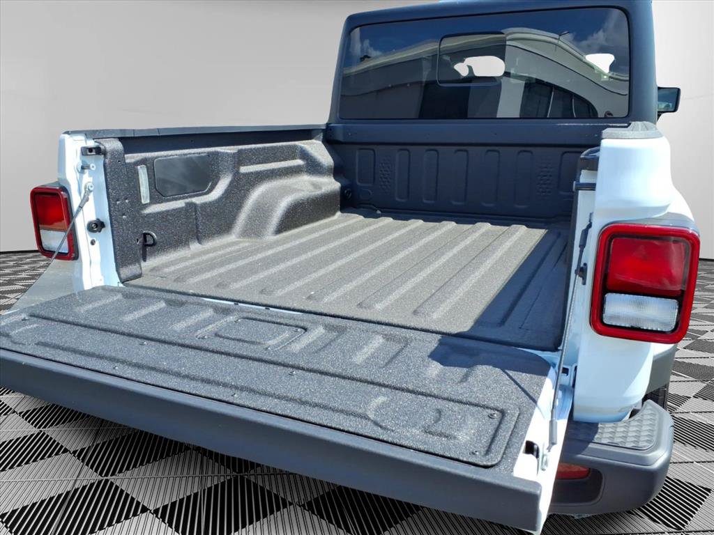 New 2026 Jeep Gladiator Sport AWD/4WD image 22