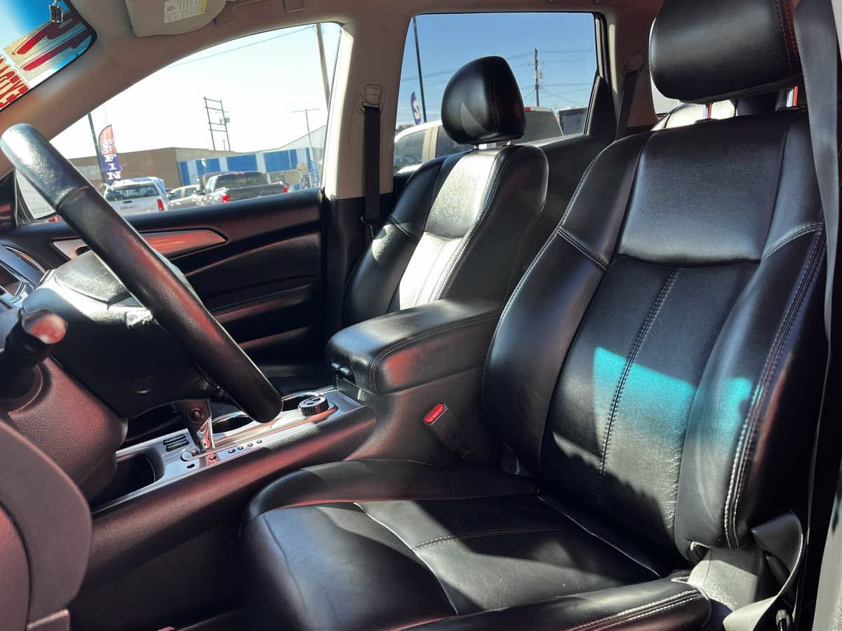 Used 2019 Nissan Pathfinder SL w/ Cargo Package AWD/4WD image 9