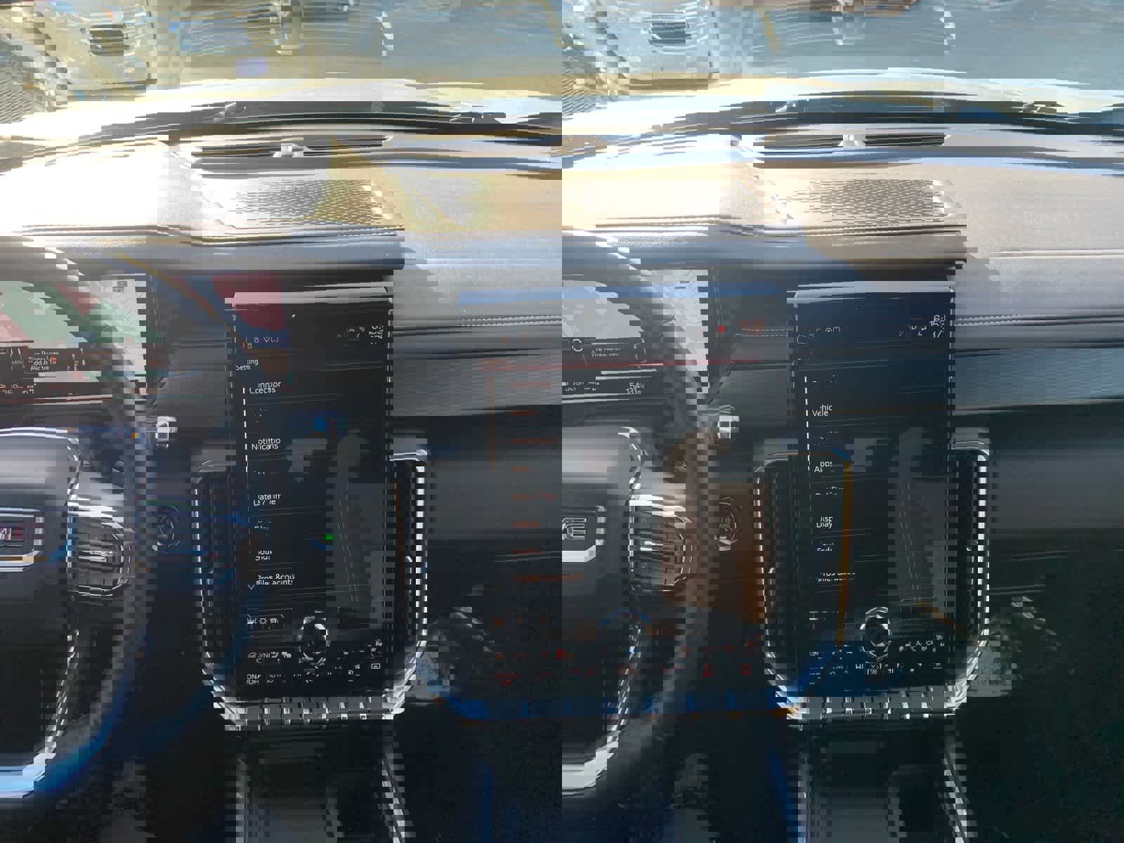 Certified 2025 GMC Acadia Elevation image 24