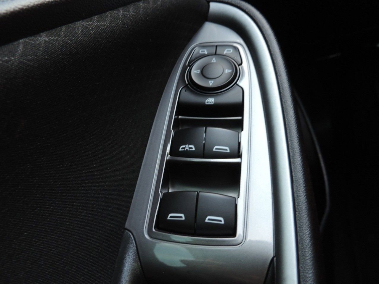 Used 2022 Chevrolet Malibu LT image 25