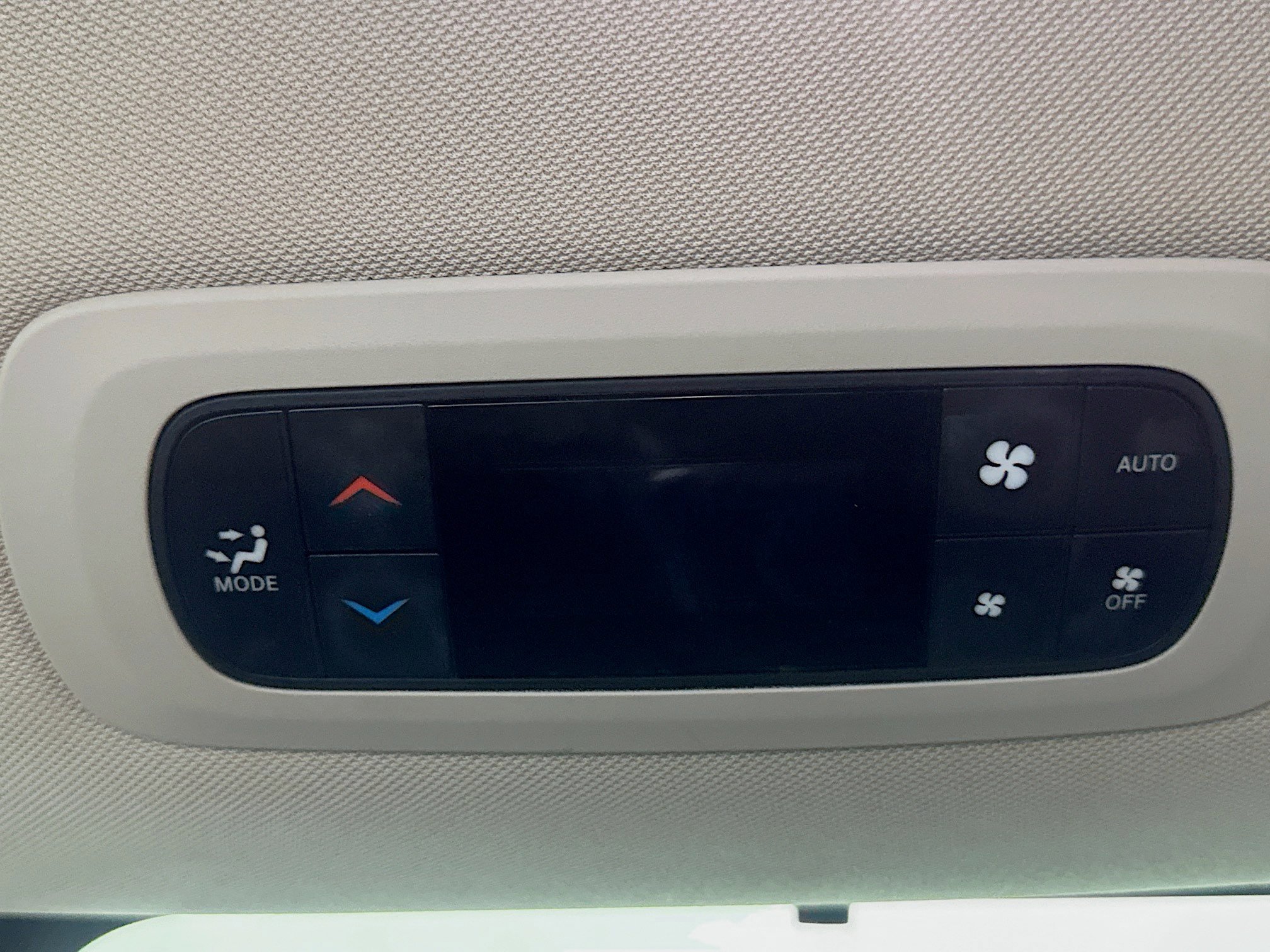 Used 2022 Chrysler Pacifica Touring-L w/ Uconnect Theater Family Group image 26