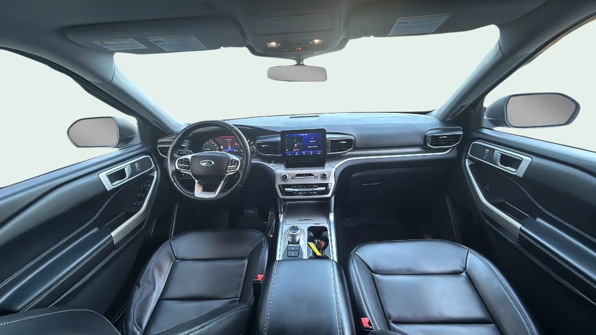 Used 2021 Ford Explorer XLT w/ Equipment Group 202A image 12