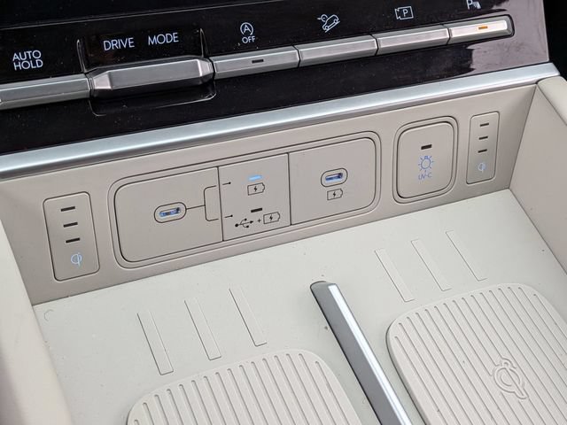 Used 2025 Hyundai Santa Fe Calligraphy FWD image 23