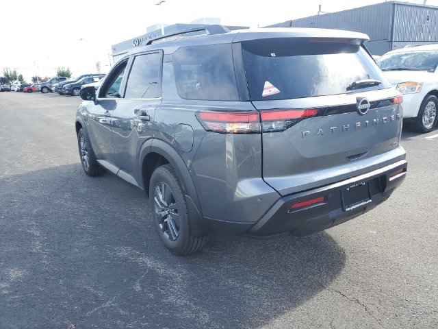 New 2026 Nissan Pathfinder SV w/ Cargo Package AWD/4WD image 5
