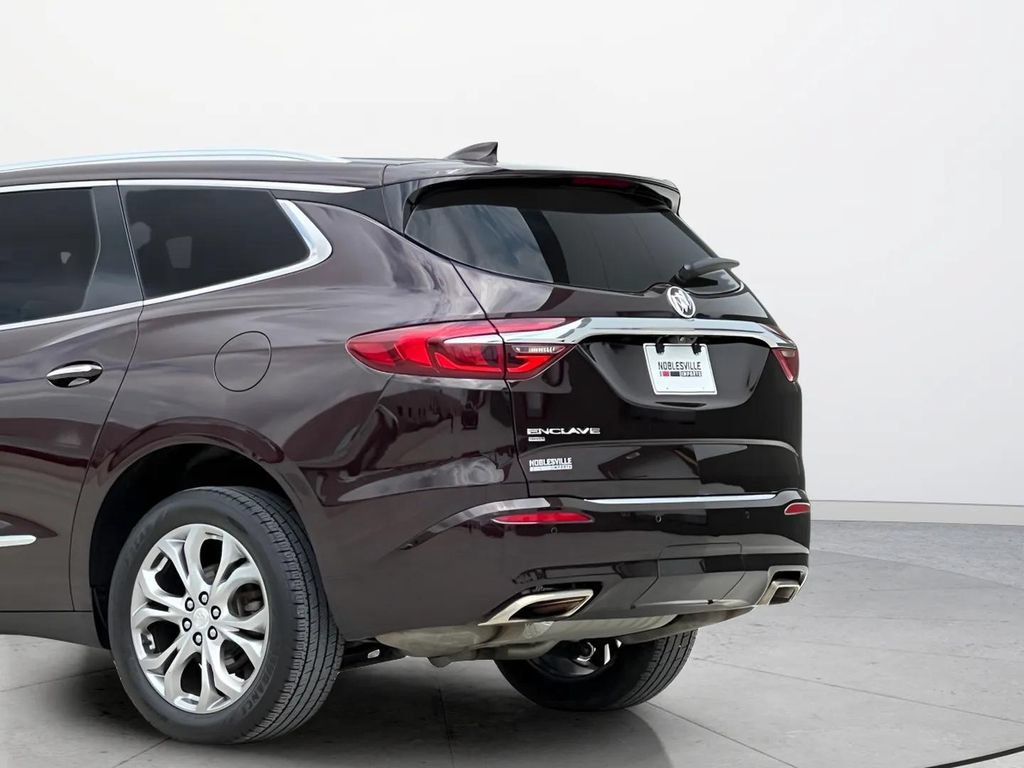 Used 2021 Buick Enclave Avenir w/ Avenir Technology Package AWD/4WD image 6