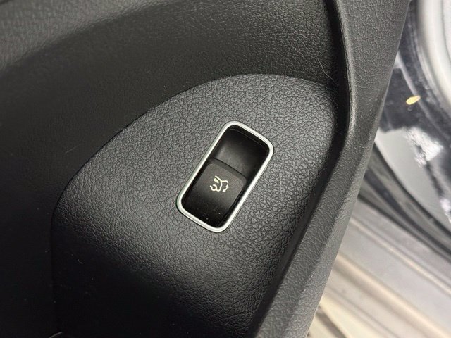 Used 2021 Mercedes-Benz GLE 350 4MATIC image 25
