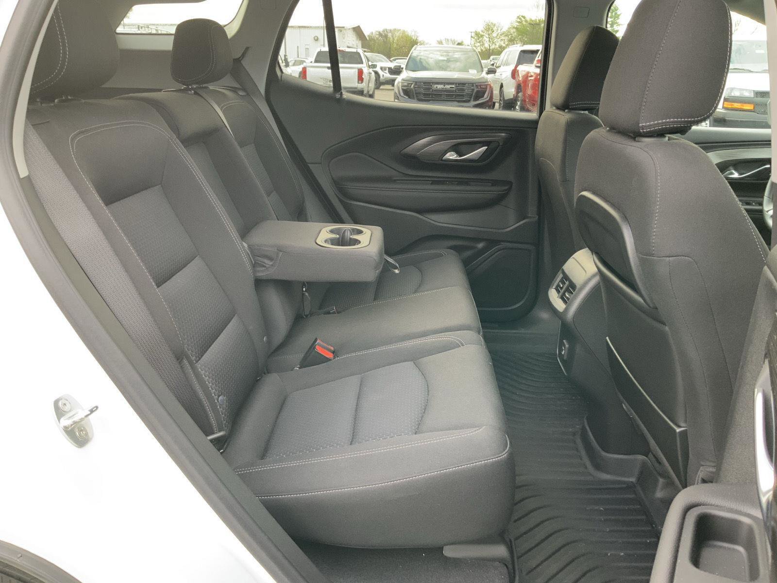 Used 2022 GMC Terrain SLE w/ Elevation Edition image 50