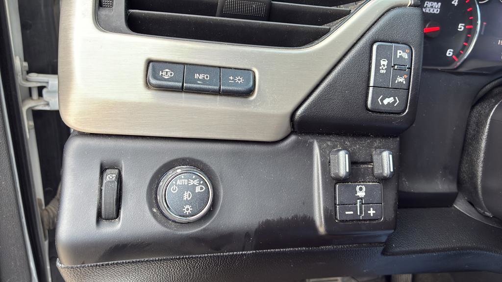 Used 2016 GMC Yukon Denali w/ Open Road Package image 29