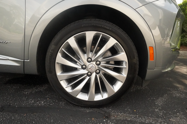 Used 2024 Buick Envision Avenir AWD/4WD image 34