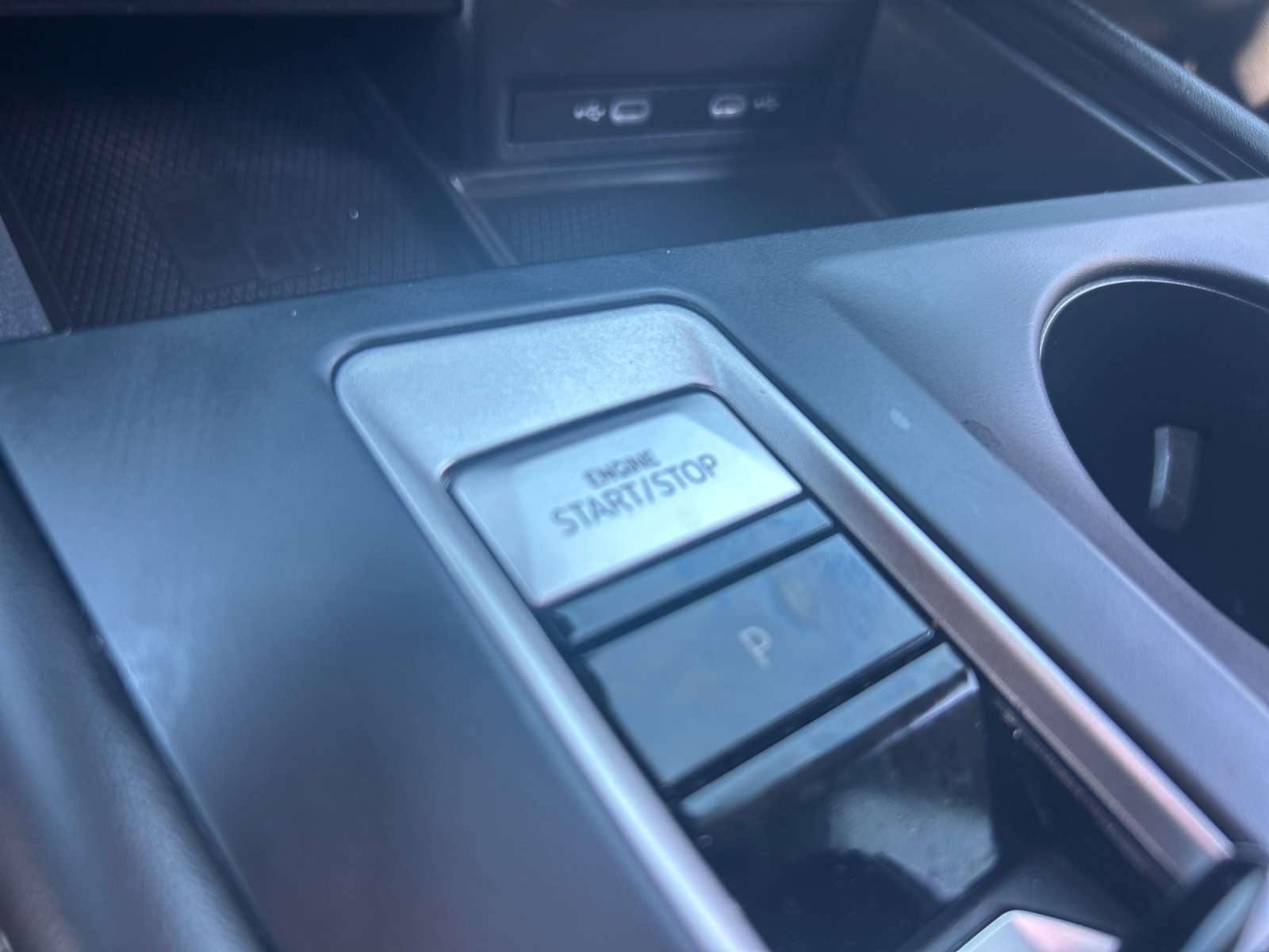 Used 2024 Volkswagen Atlas SE FWD image 28