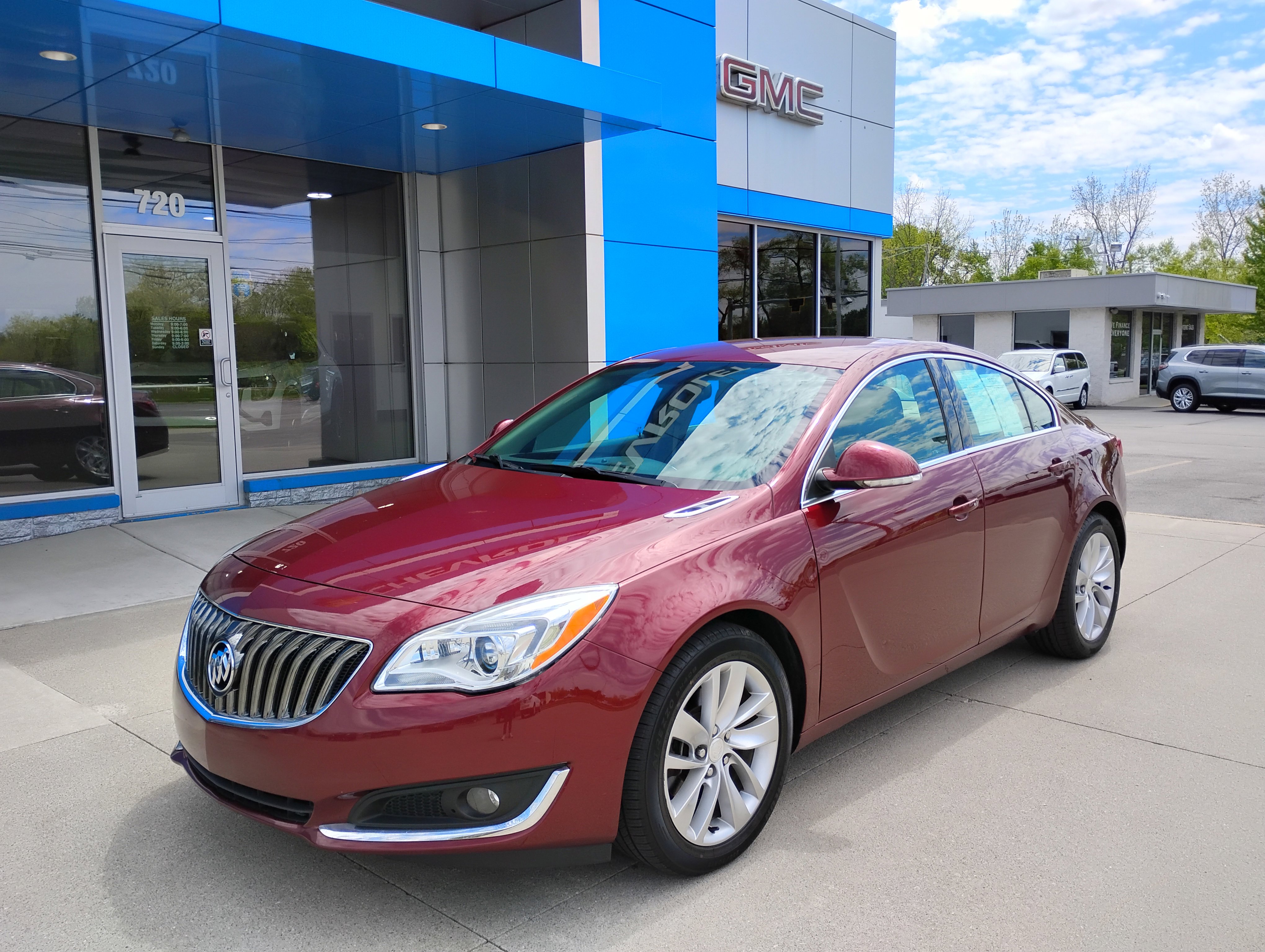 Used 2017 Buick Regal Premium FWD image 29