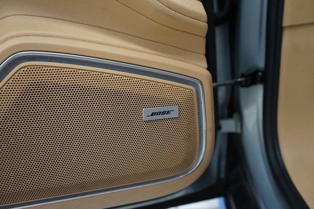 Used 2019 Porsche Panamera 4 image 26