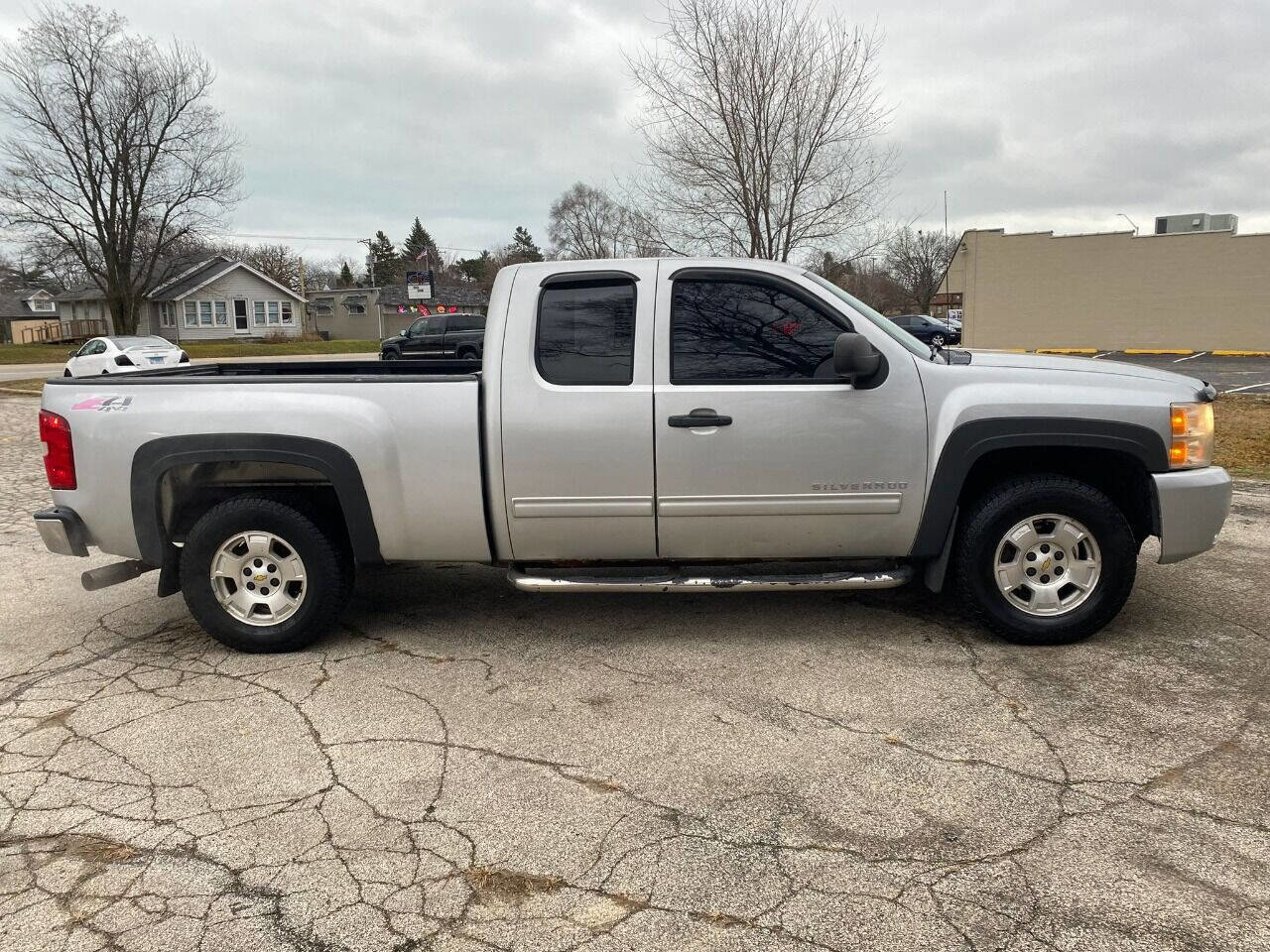 Used 2010 Chevrolet Silverado 1500 LT w/ Power Pack Plus image 4