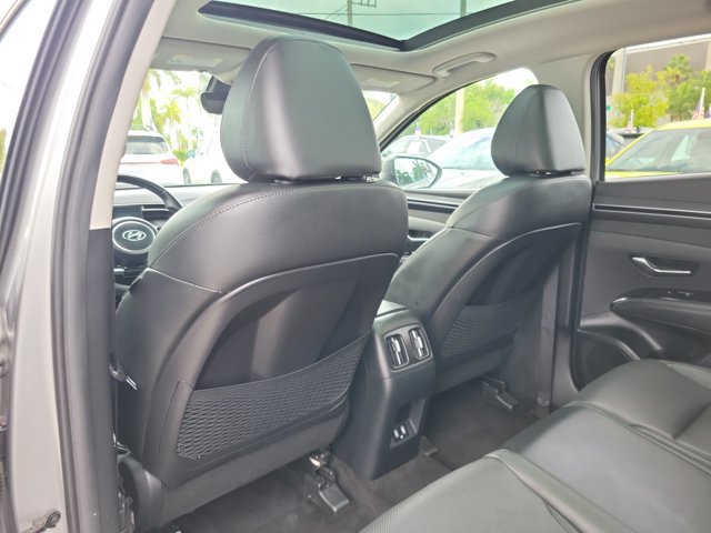 Certified 2024 Hyundai Tucson Limited AWD/4WD image 10