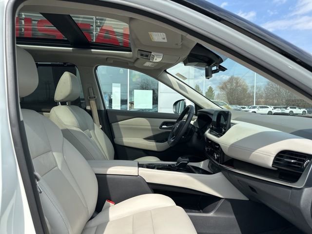 Used 2023 Nissan Rogue SL w/ SL Premium Package AWD/4WD image 17