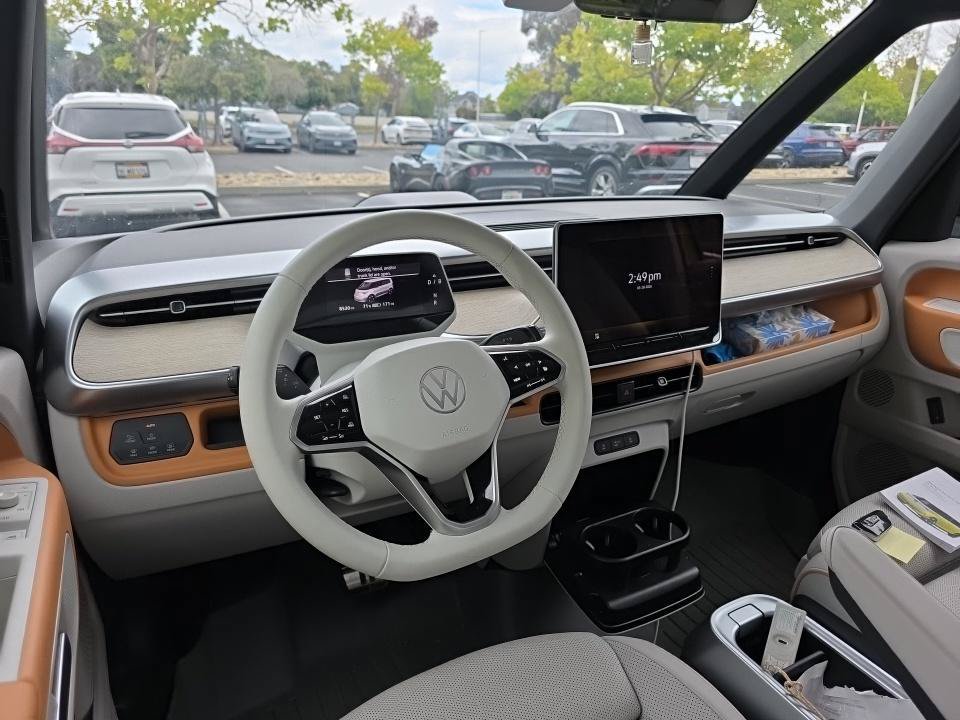 Certified 2025 Volkswagen ID. Buzz Pro S Plus AWD/4WD image 6