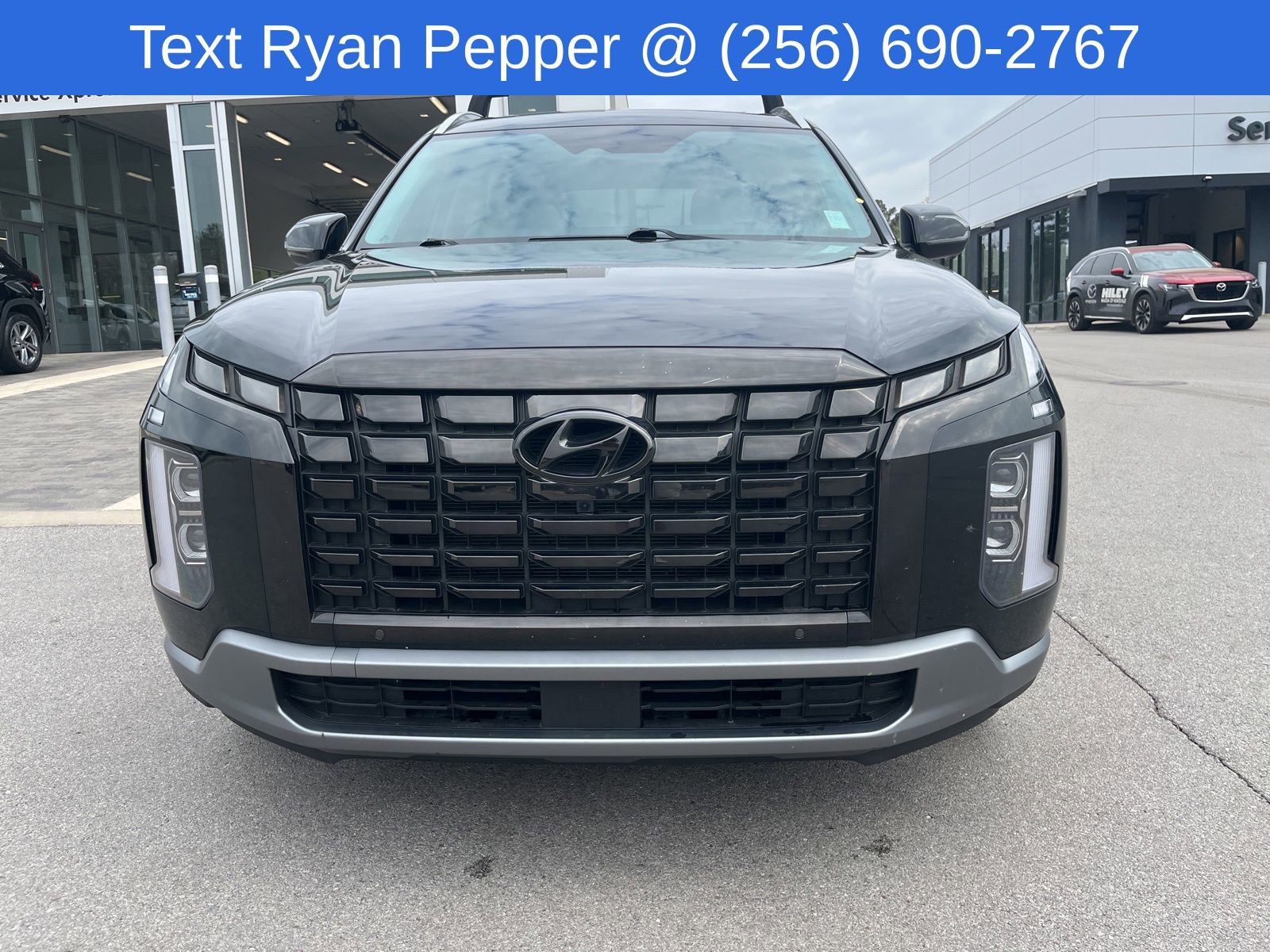 Used 2023 Hyundai Palisade SEL w/ Premium Package image 2