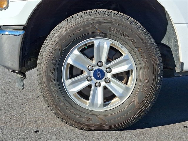 Used 2015 Ford F150 XLT w/ Trailer Tow Package image 8