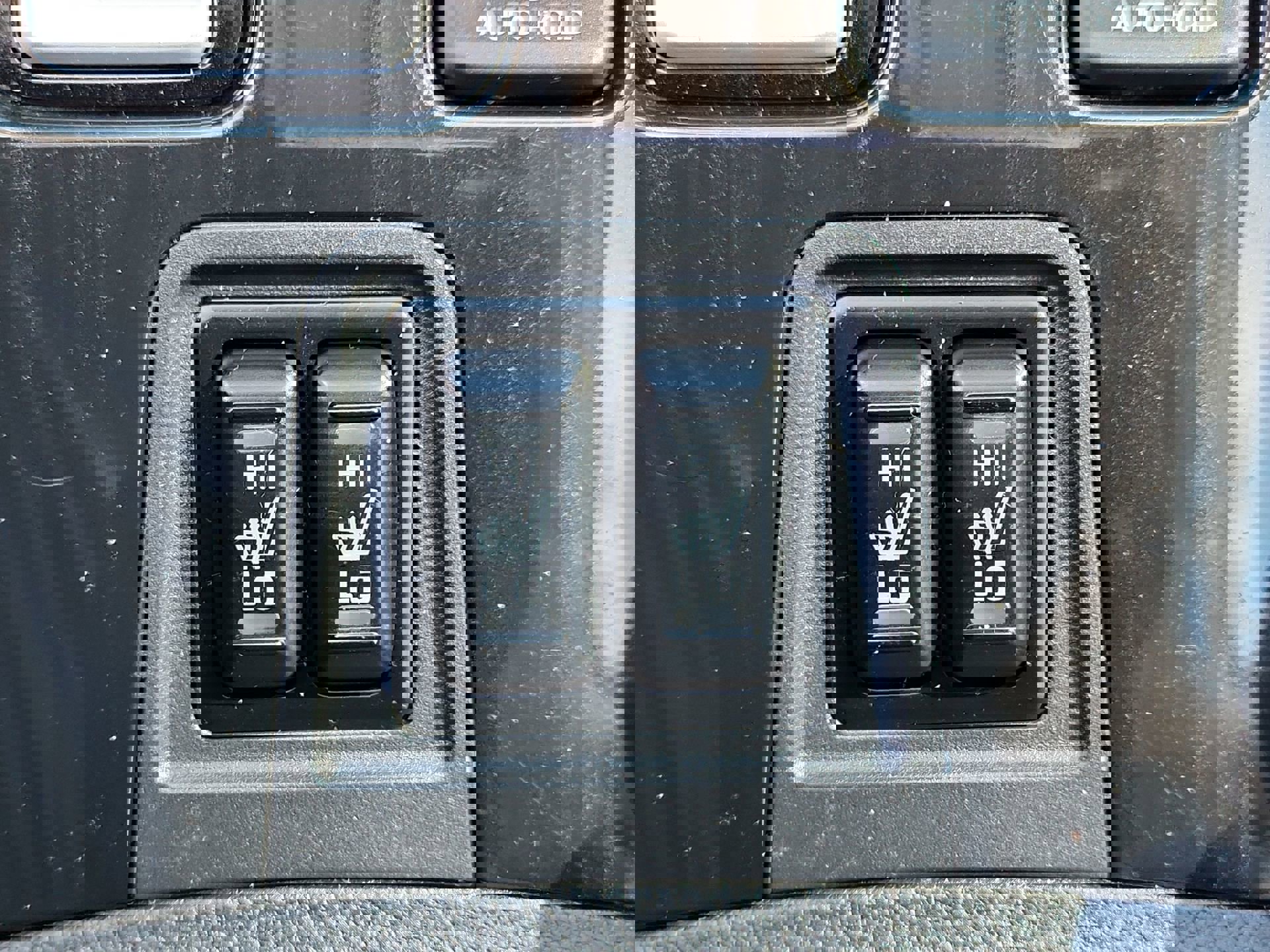 Used 2018 Mitsubishi Outlander GT image 25