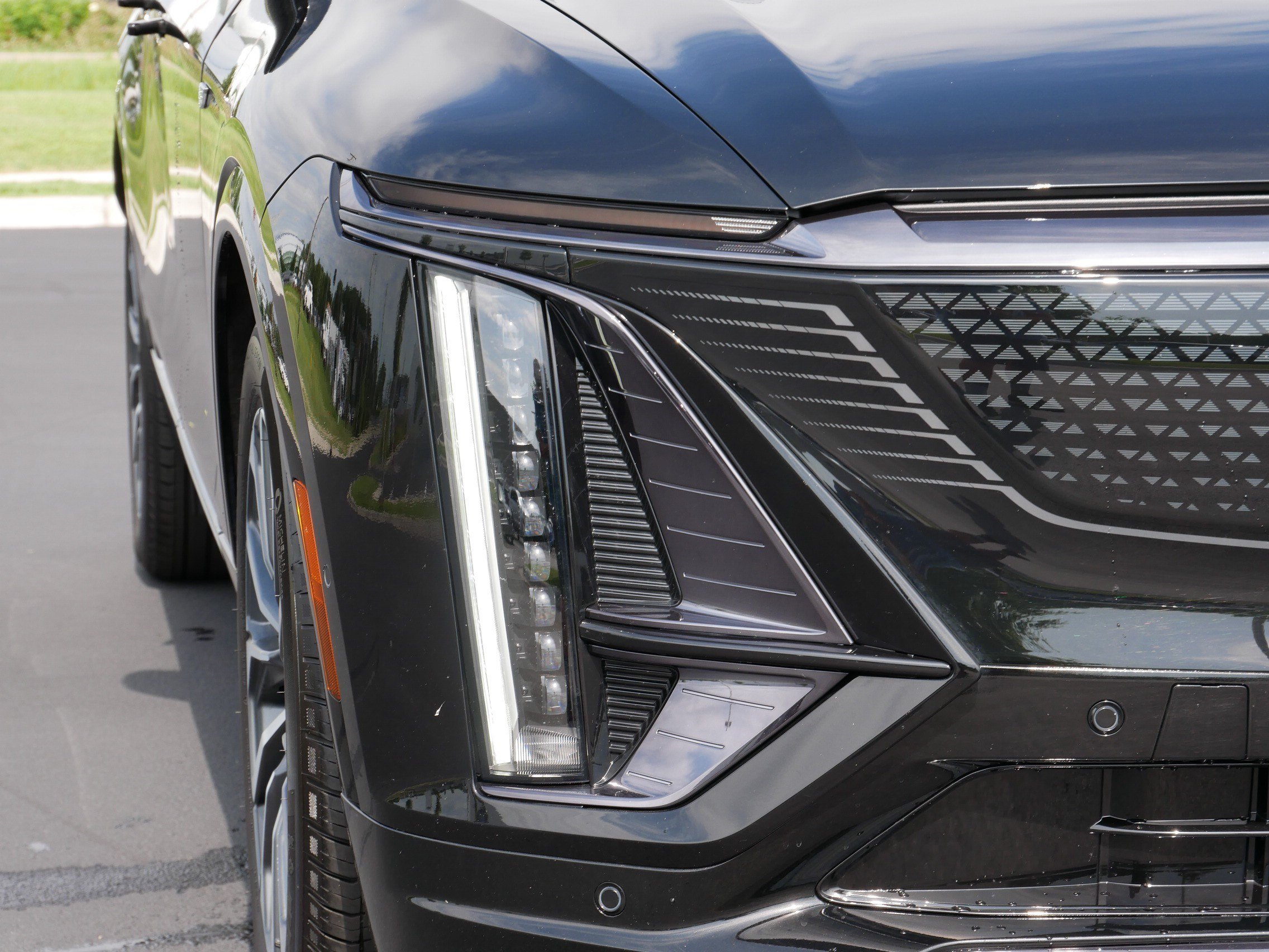 Certified 2024 Cadillac Lyriq Sport AWD/4WD image 15