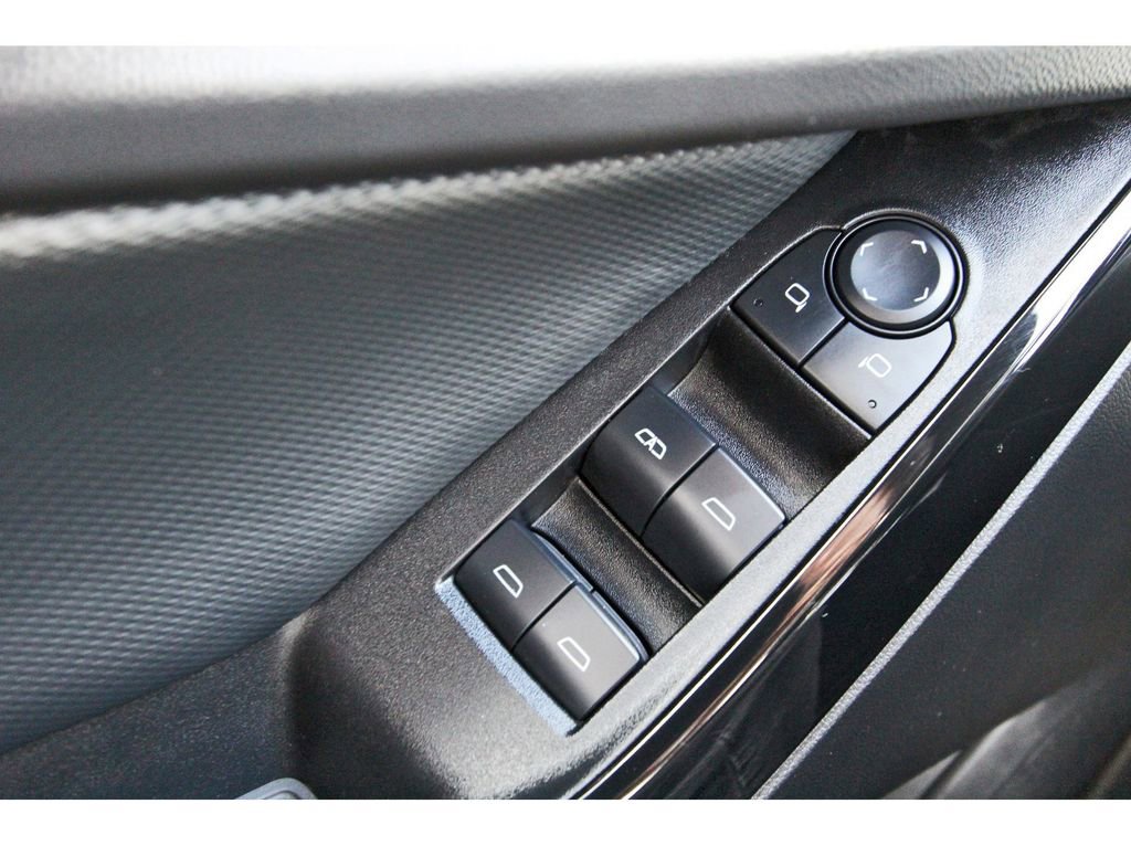 Used 2025 Chevrolet Equinox LT image 22