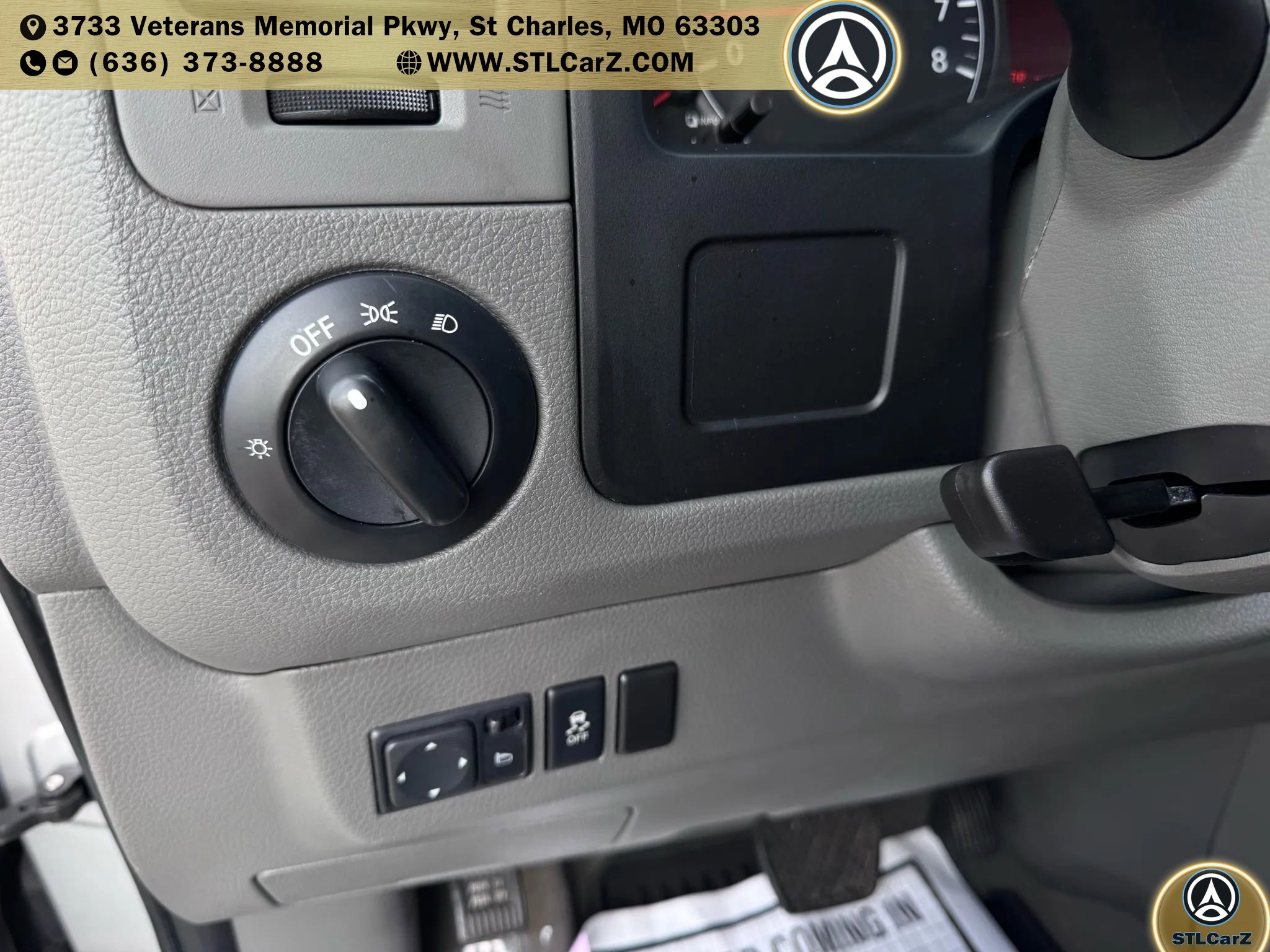 Used 2017 Nissan NV 3500 SV image 20