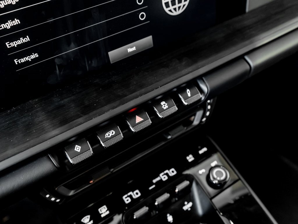 Certified 2022 Porsche 911 50th Anniversary Edition image 21