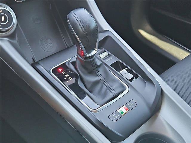 Used 2024 Alfa Romeo Tonale Veloce AWD/4WD image 18