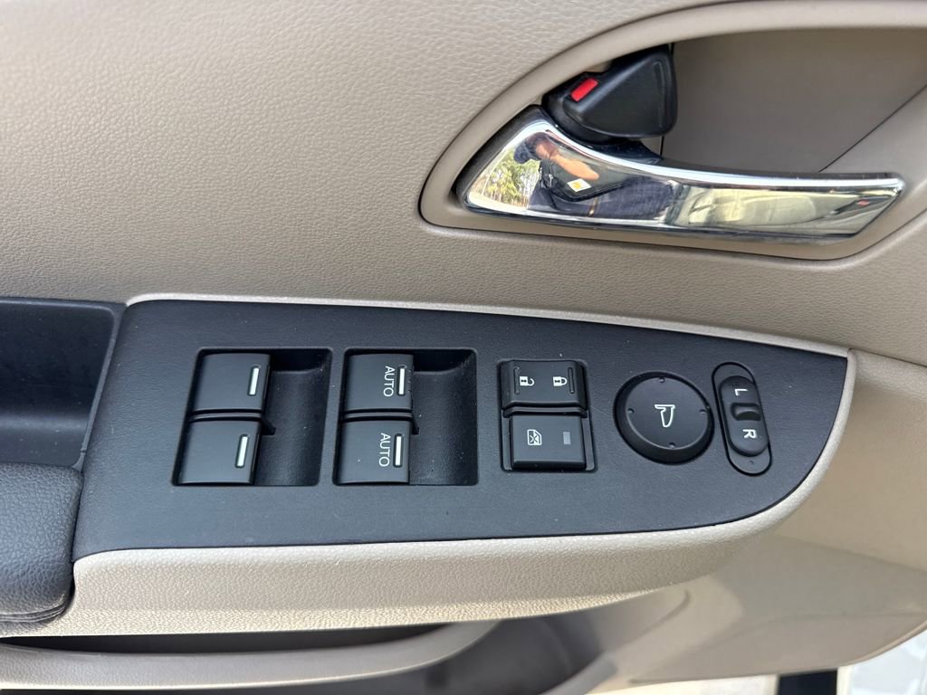 Used 2014 Honda Odyssey LX image 15