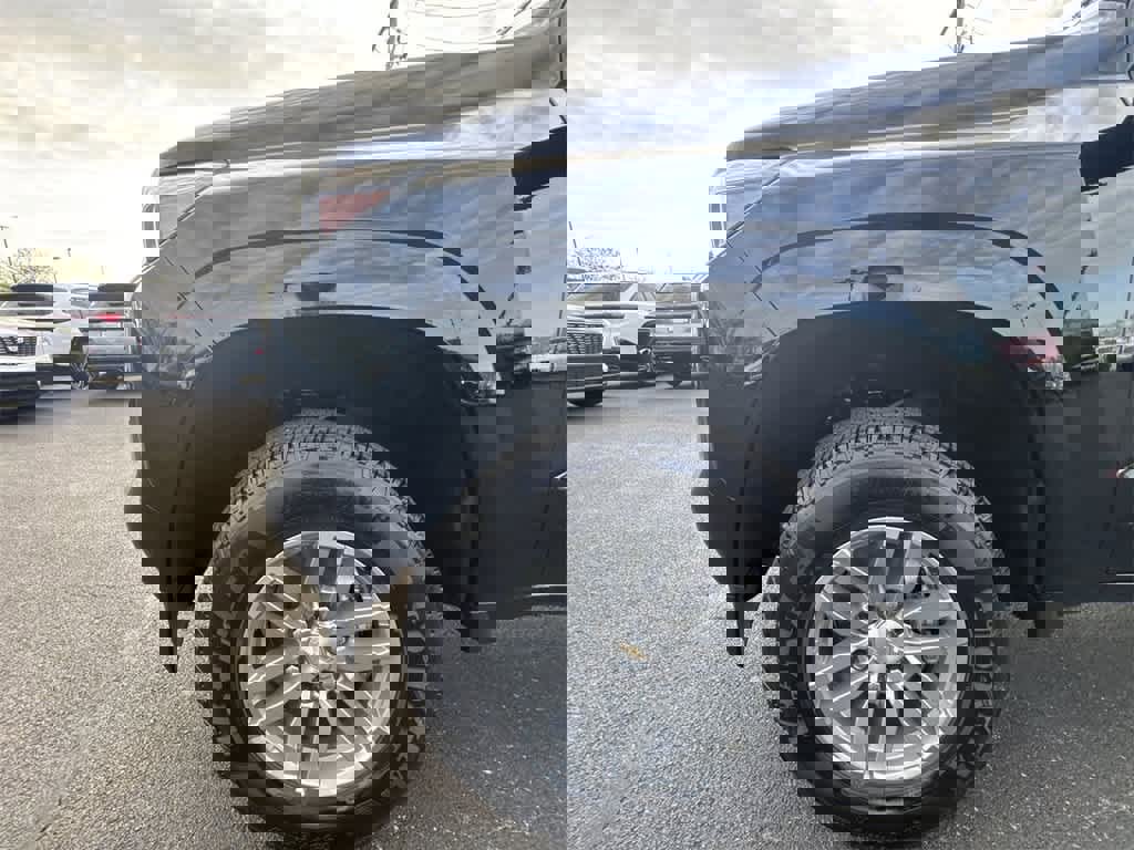 New 2025 Chevrolet Colorado LT image 10