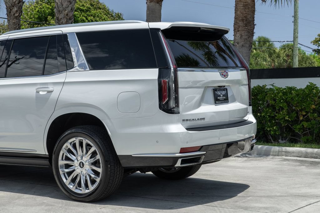 Used 2023 Cadillac Escalade Premium Luxury w/ Performance Package AWD/4WD image 5