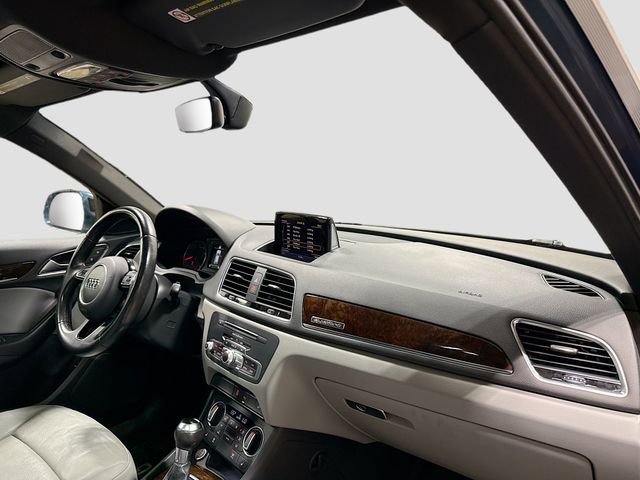 Used 2017 Audi Q3 2.0T Premium Plus w/ Premium Plus Package image 31