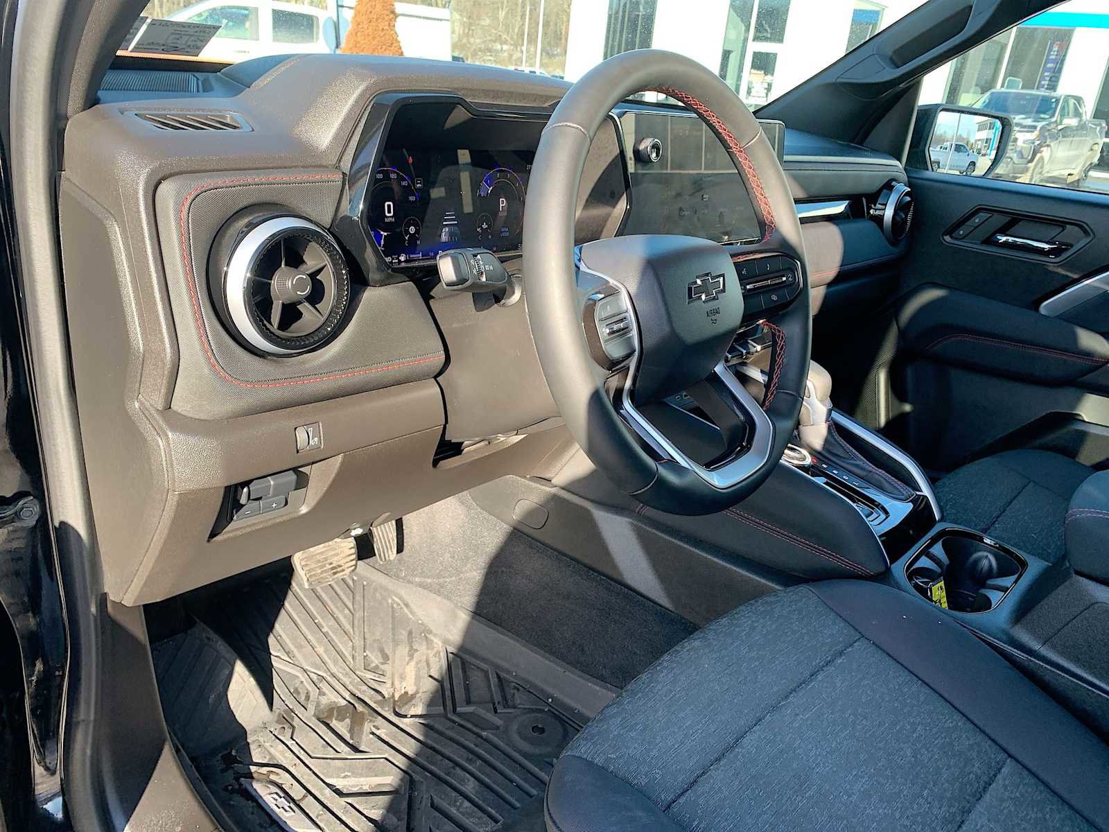 Certified 2024 Chevrolet Colorado Z71 w/ Z71 Convenience Package 2 image 10