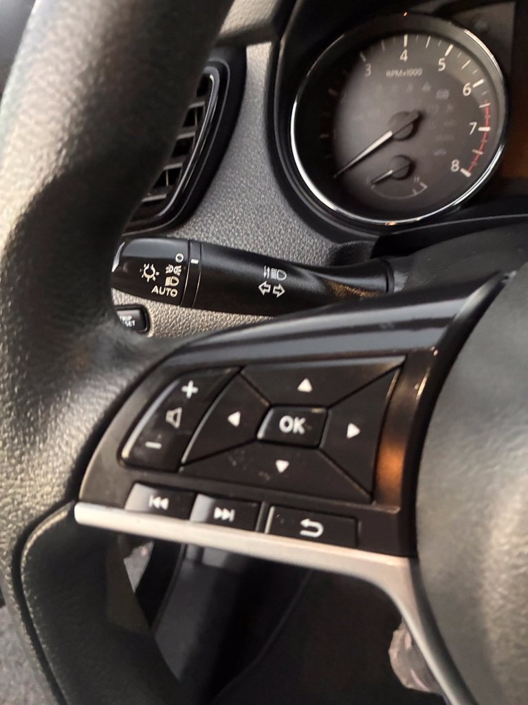 Used 2021 Nissan Rogue Sport S AWD/4WD image 32