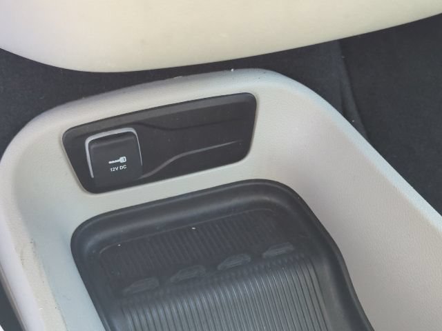 Used 2024 Chrysler Pacifica Touring-L FWD image 20