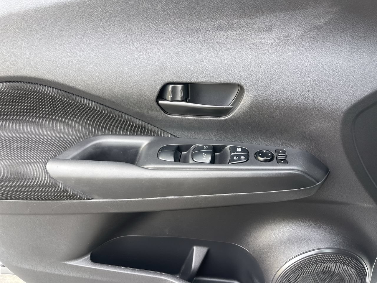 Used 2023 Nissan Kicks S FWD image 20
