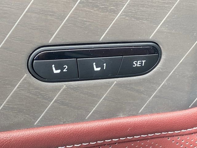 Used 2025 INFINITI QX80 Autograph w/ Autograph Exterior Package AWD/4WD image 29