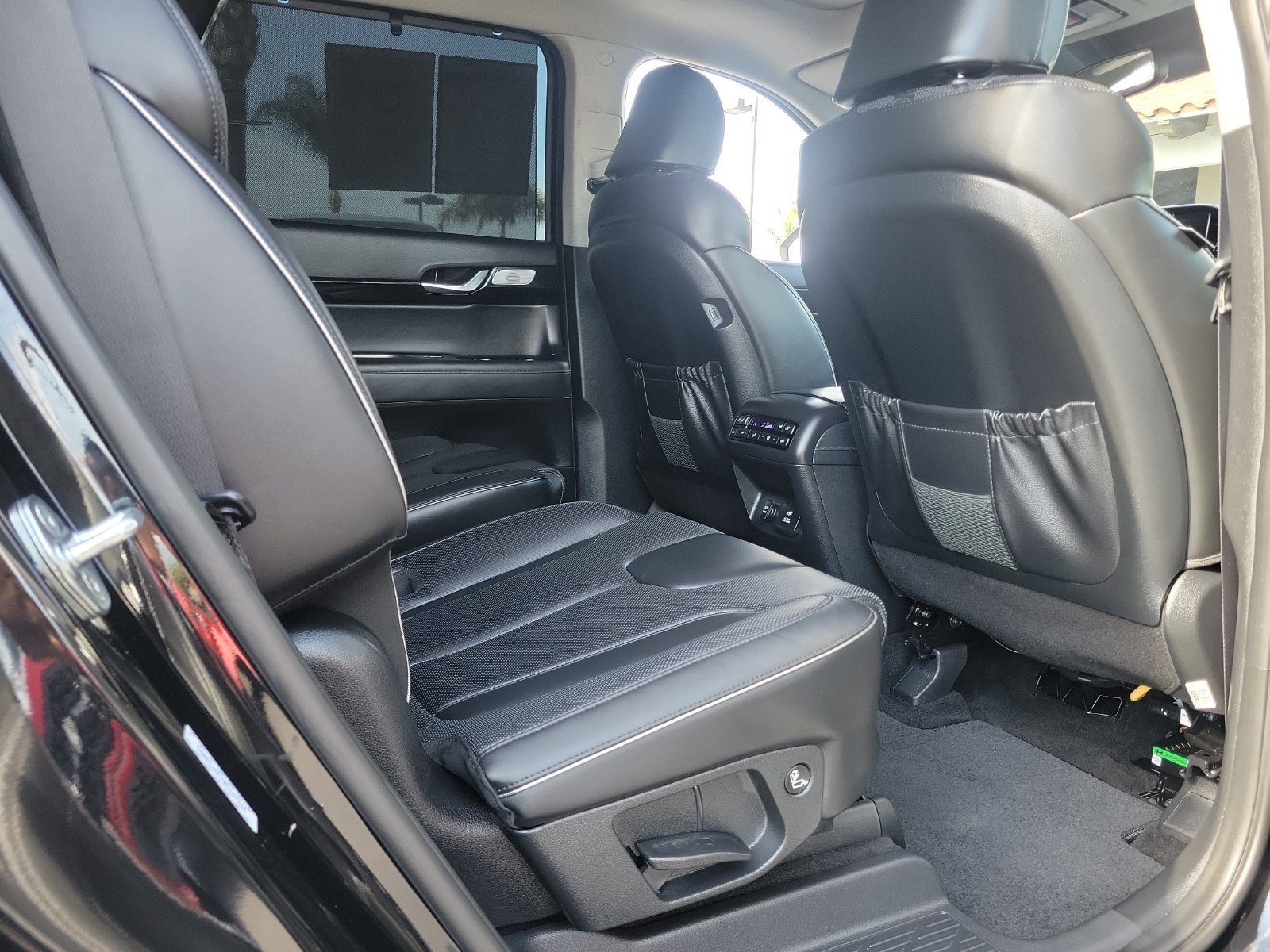 Used 2022 Hyundai Palisade Limited FWD image 24