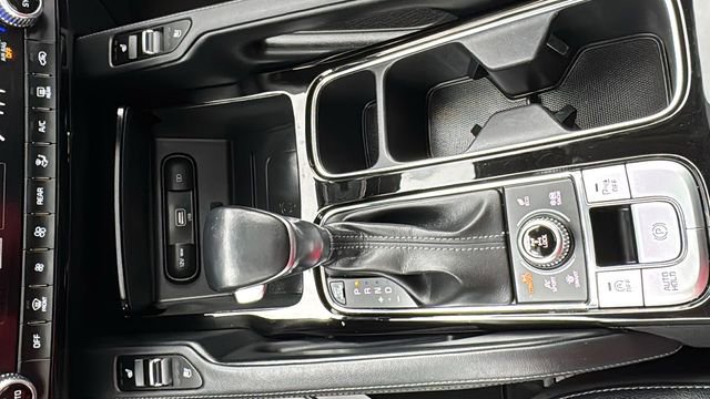 Used 2022 Kia Telluride EX w/ EX Premium Package image 26