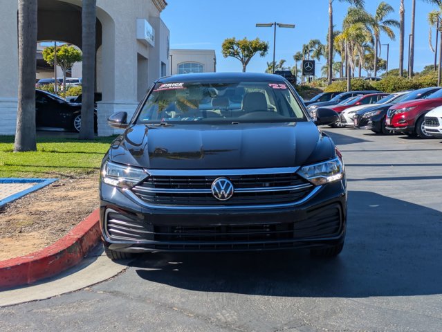 Certified 2023 Volkswagen Jetta SE w/ Panoramic Sunroof Package FWD video 2