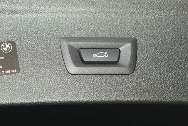 New 2026 BMW iX xDrive45 image 8