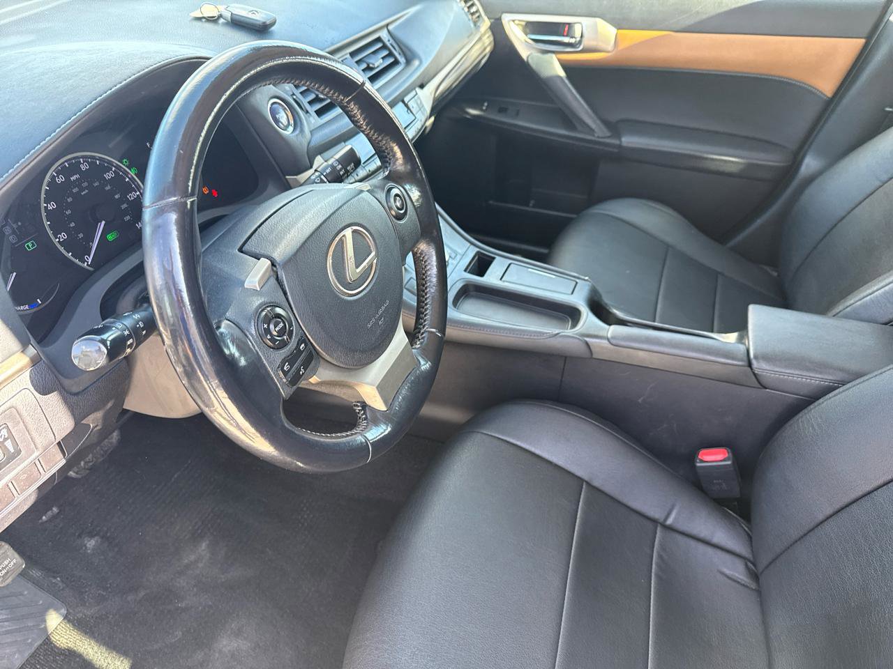 Used 2016 Lexus CT 200h w/ Accessory Package 2 image 29