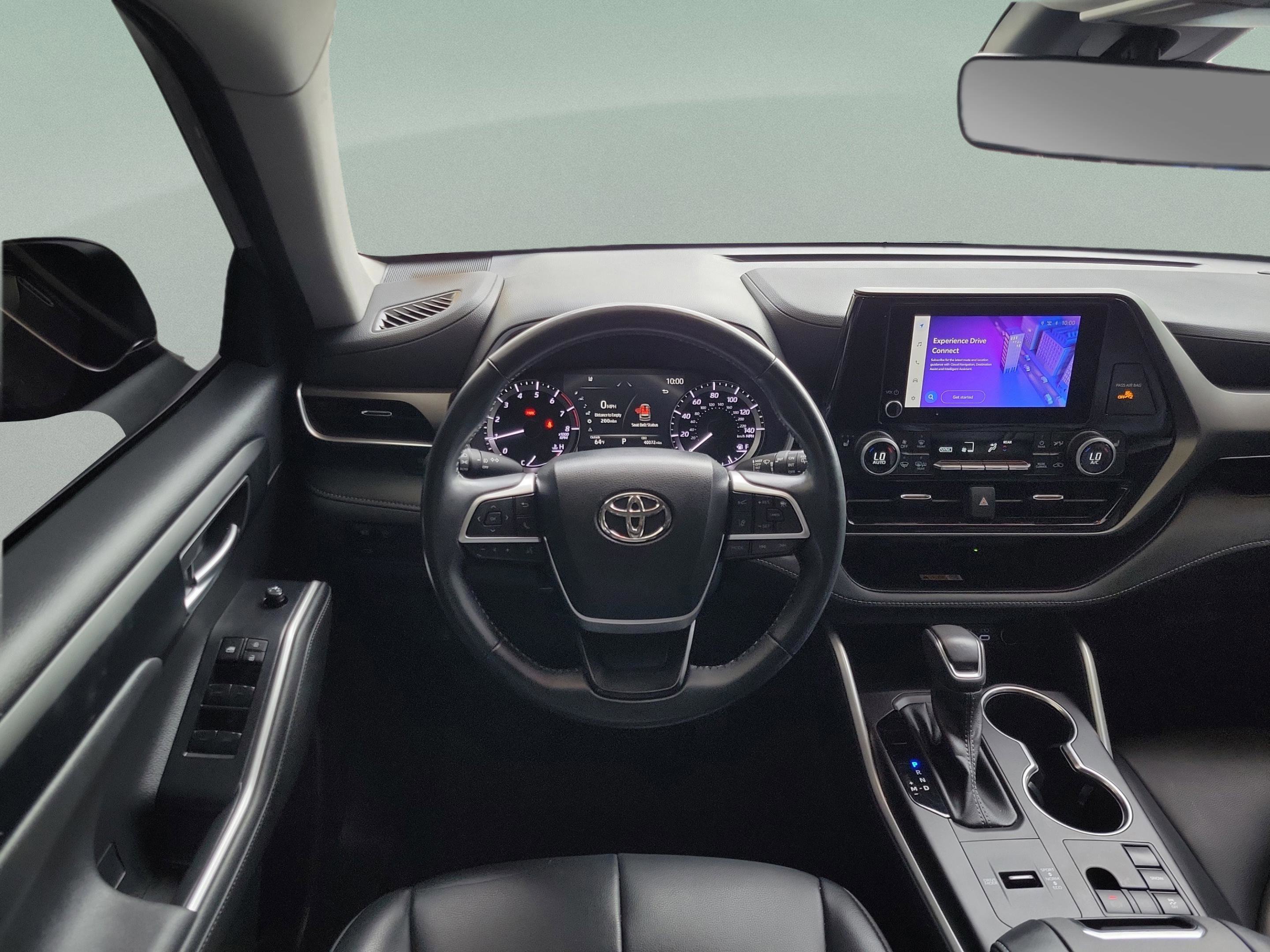 Used 2023 Toyota Highlander XLE image 21