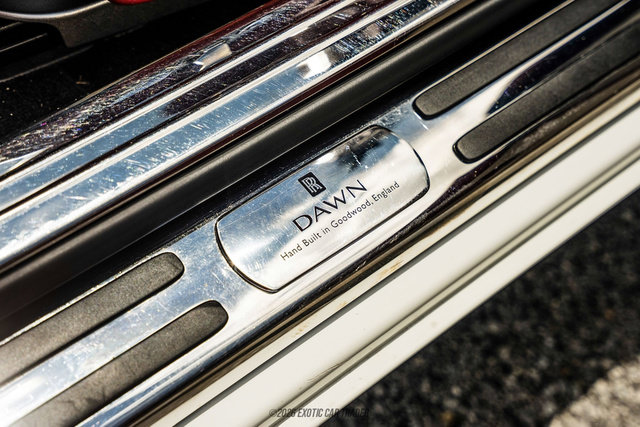 Used 2016 Rolls-Royce Dawn RWD image 69