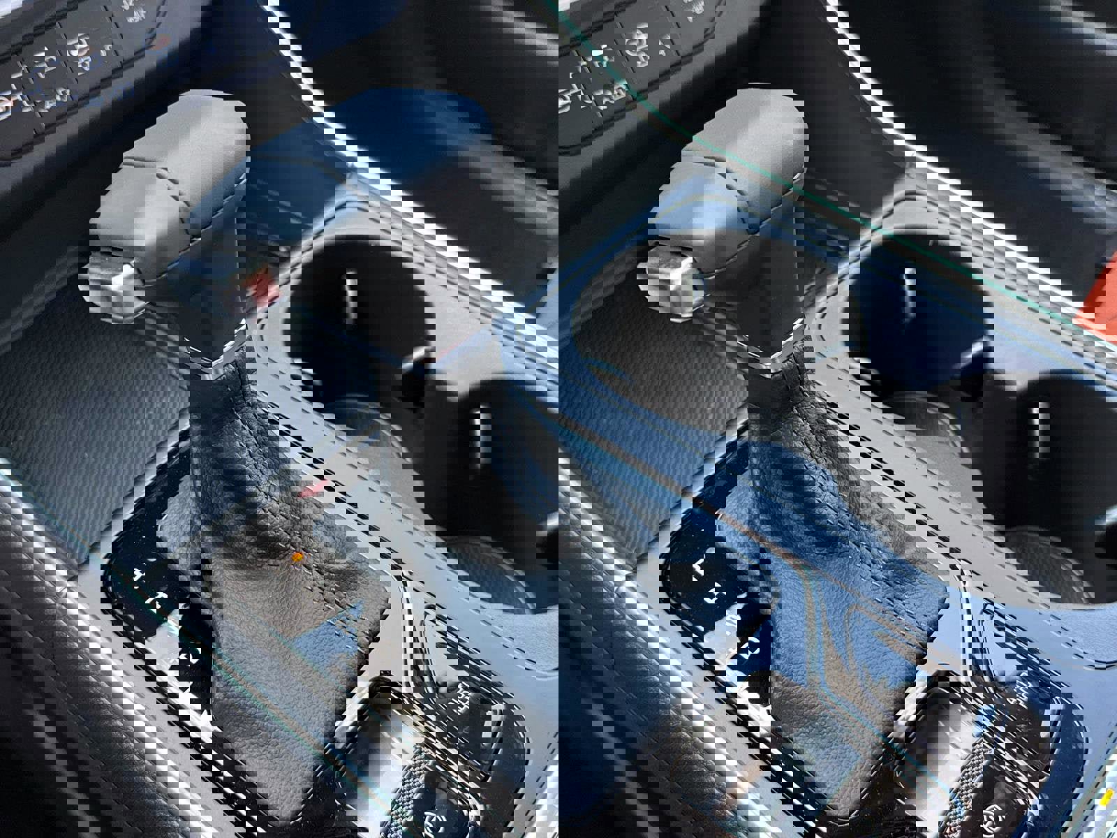 New 2026 Kia Carnival SX w/ SX Dark Edition Package image 28