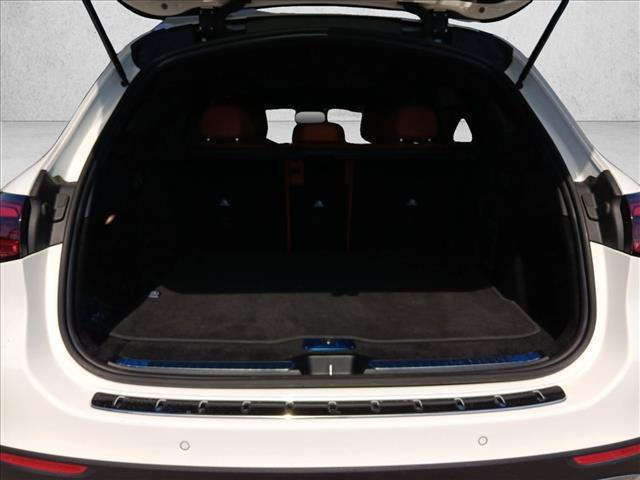 Certified 2026 Mercedes-Benz GLC 300 image 6