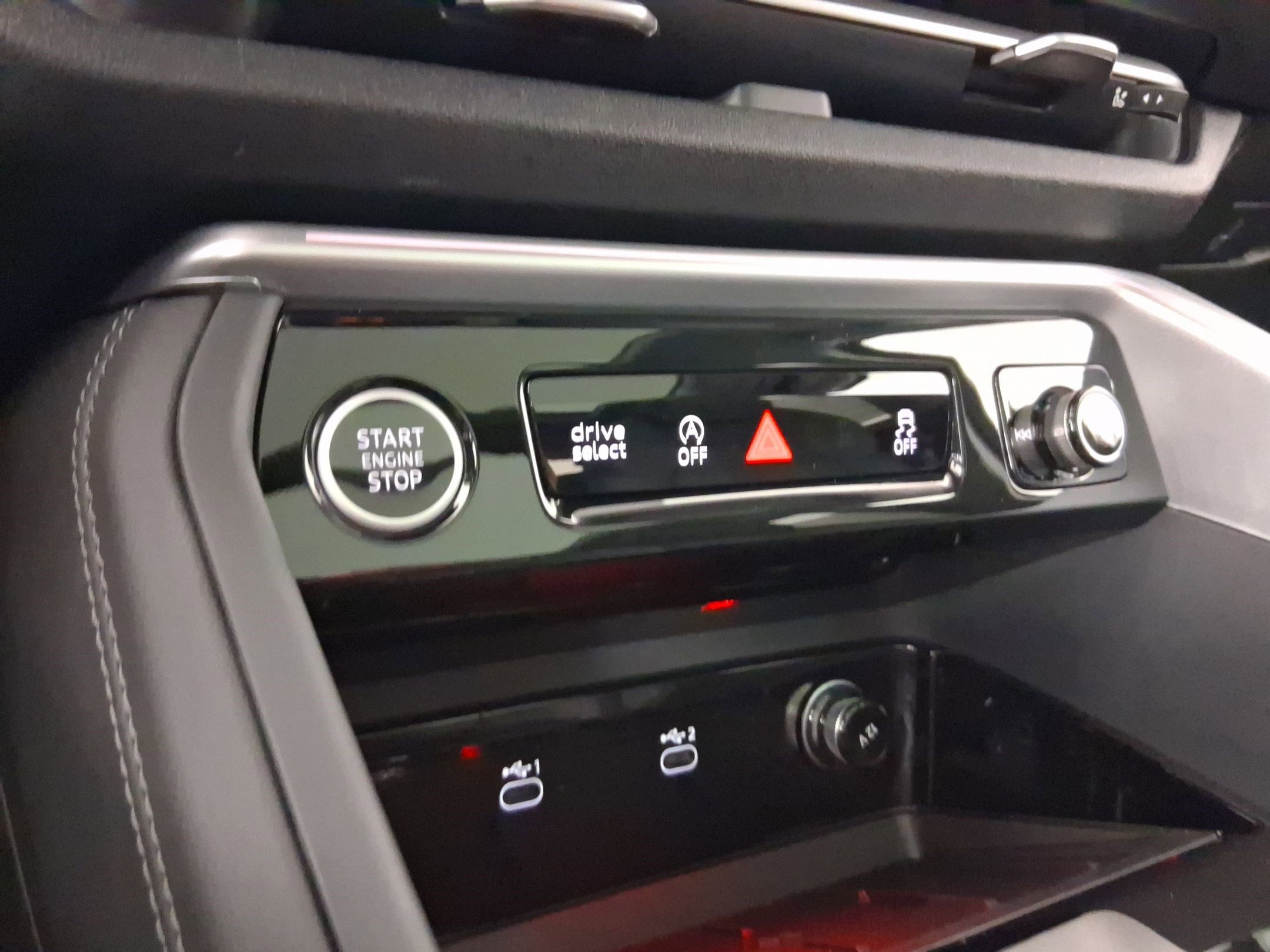 Used 2025 Audi Q5 Premium Plus w/ Premium Plus image 26